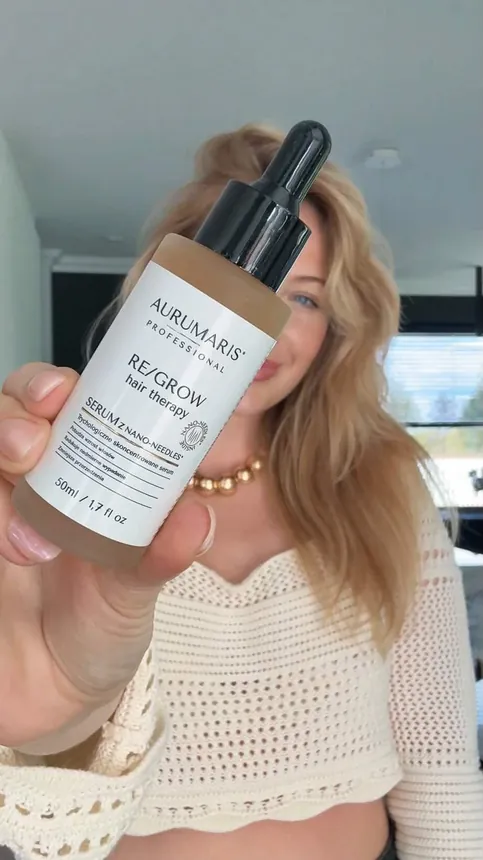 Klientka z serum RE/GROW